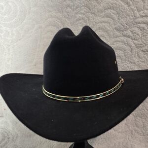Men's felt cowboy hat